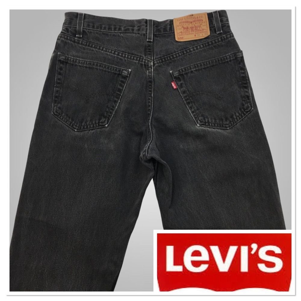 Vintage 90's Levi's 550 Denim Jeans Men's Size 32x30 Relaxed Fit USA